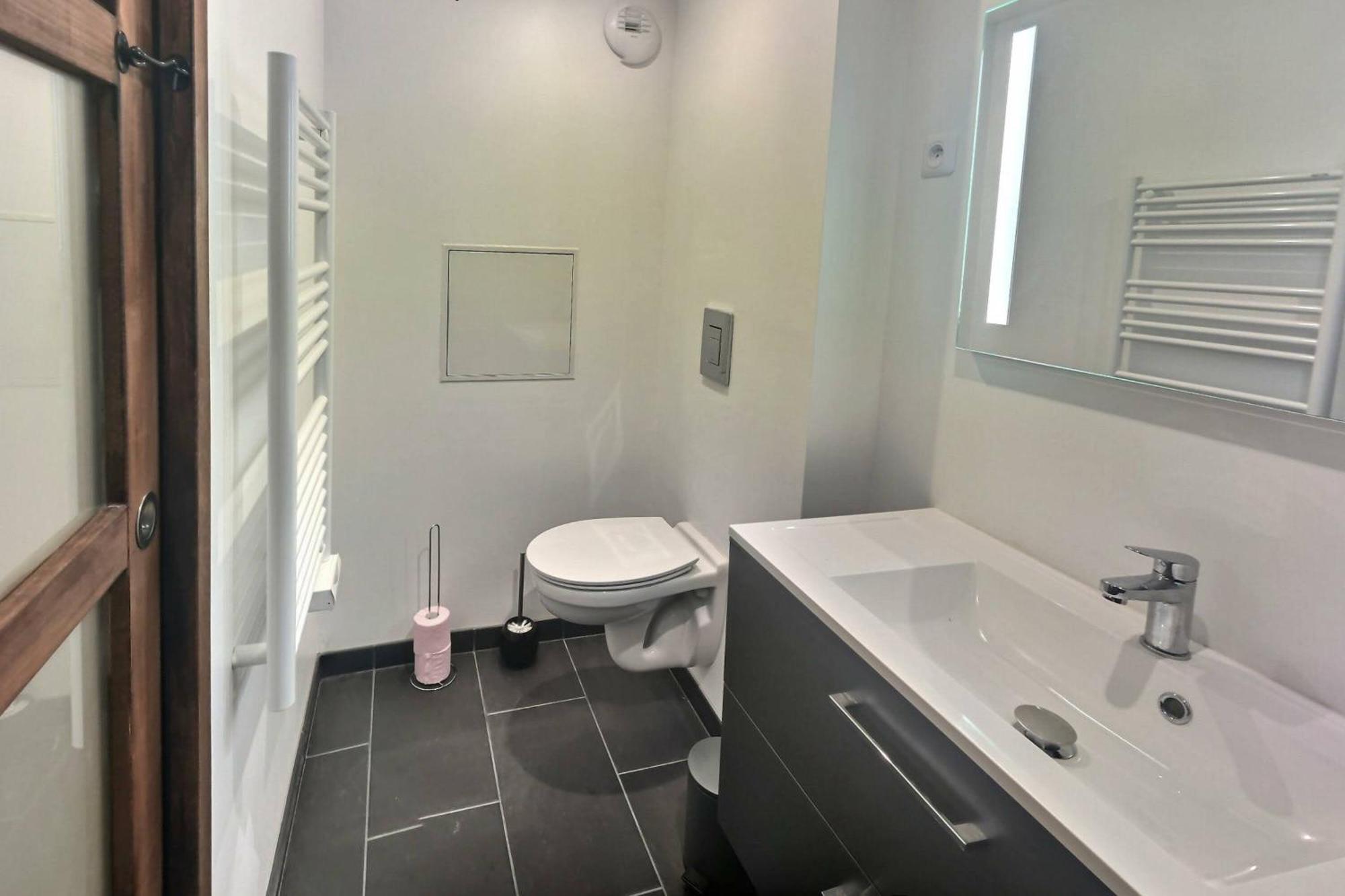 Magnifique, T2 Bis Spacieux & Calme, Neuf, Parking Gerde Exterior foto
